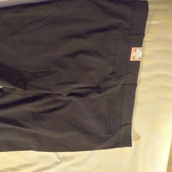 NWT Avenue Super Stretch Capri - Picture 5 of 6